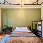 -Neu- Vintage-Flair In Kreuzberg