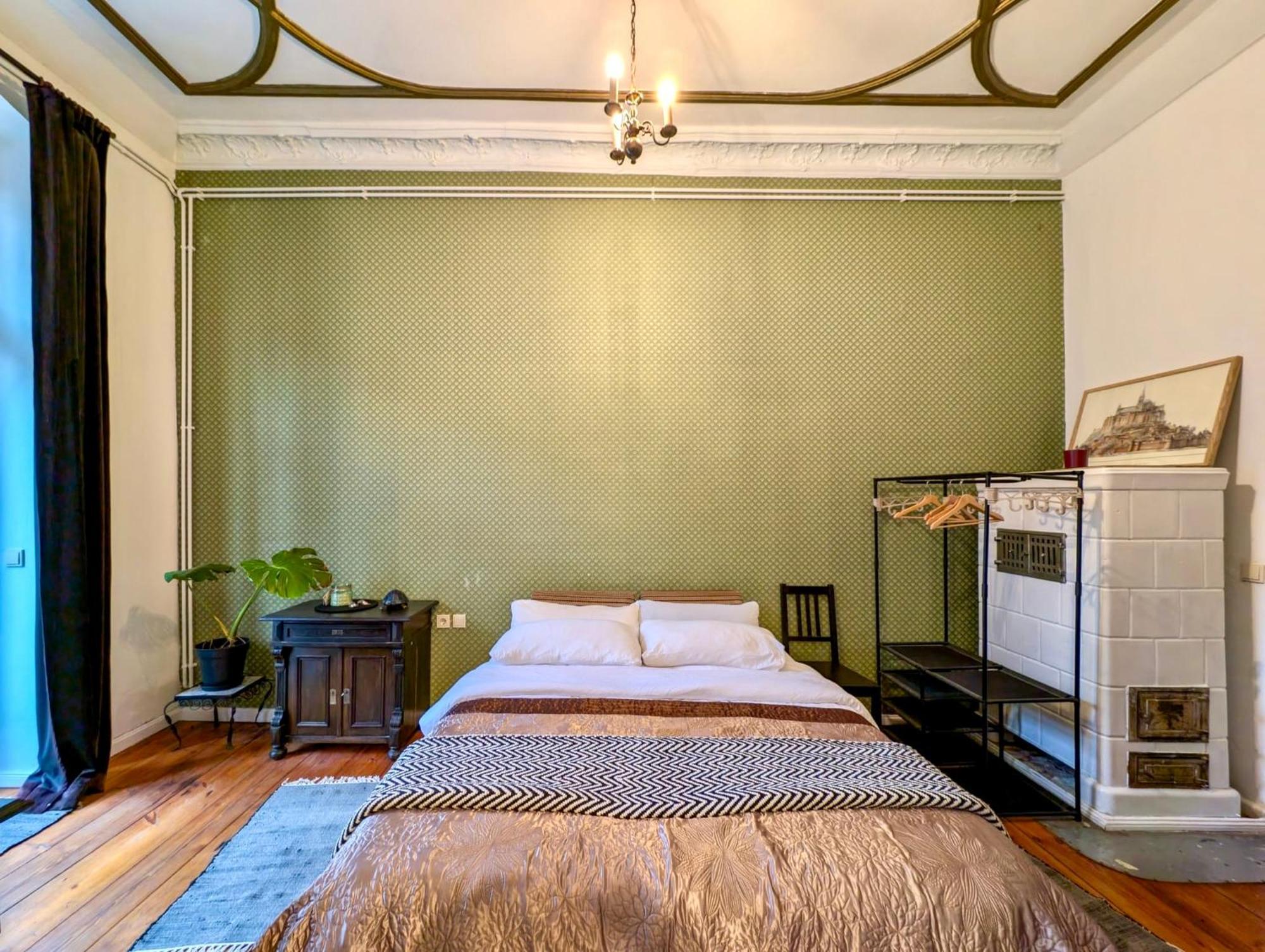 -neu- Vintage-flair In Kreuzberg Apartment Berlin